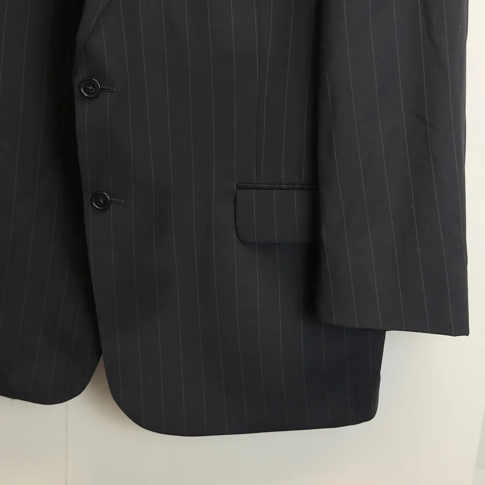 Jos A Bank Signature Collection Mens 46S Navy Pinstripe‎ Wool Suit Gordon 40X28